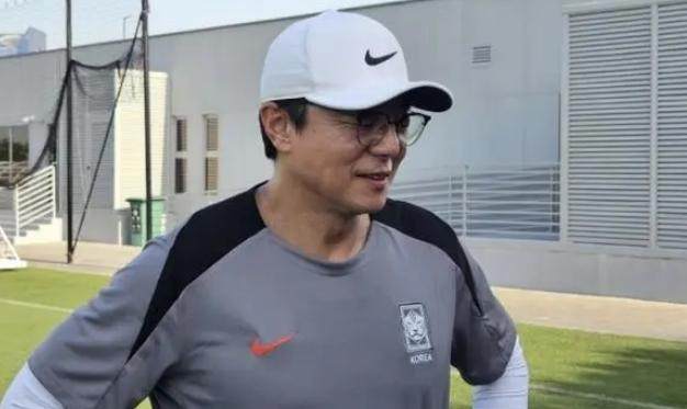 韩国队受困缺乏创造力 黄善洪警告：勿低估中国队！